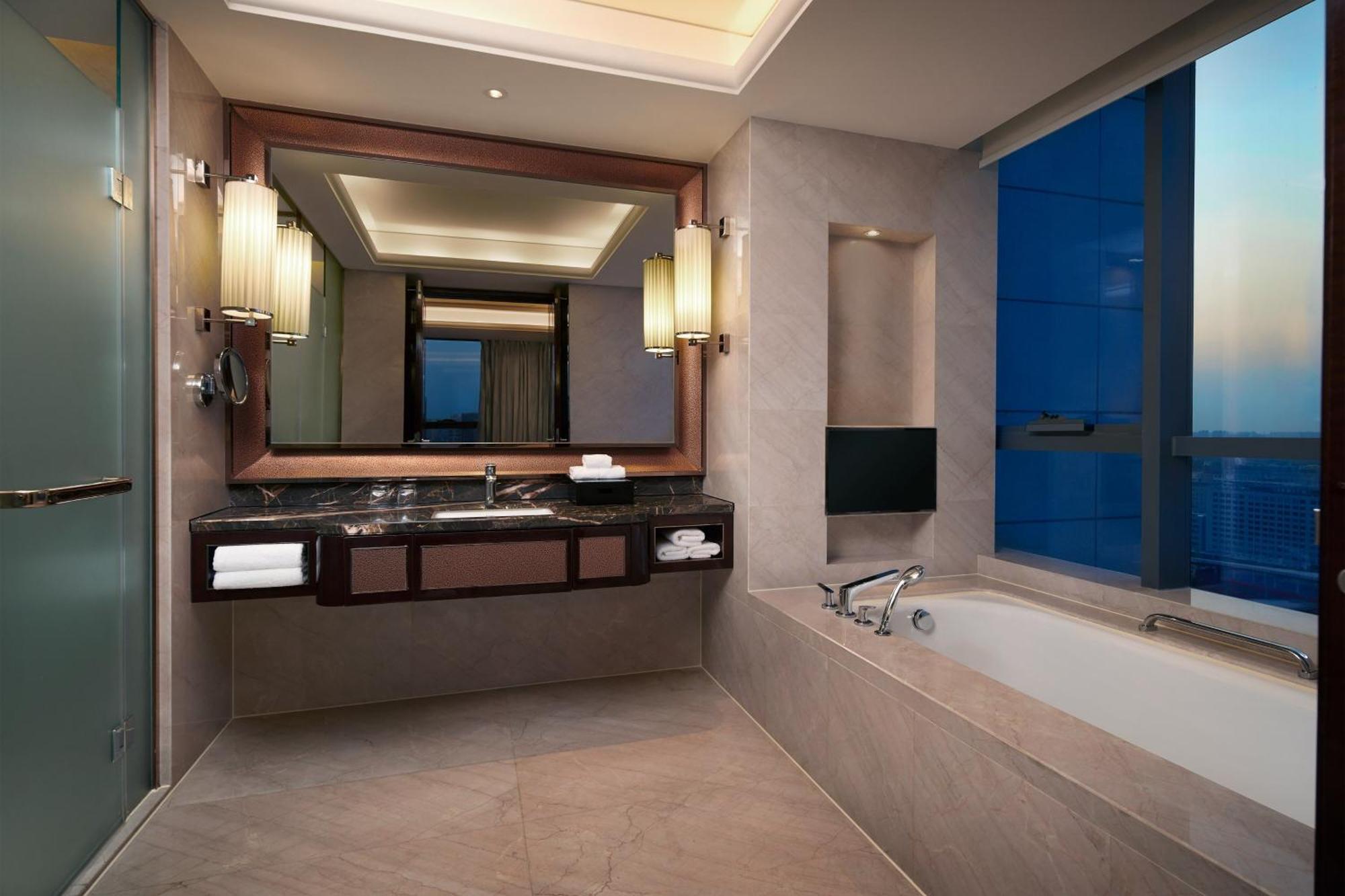 Sheraton Grand Zhengzhou Hotel Eksteriør billede