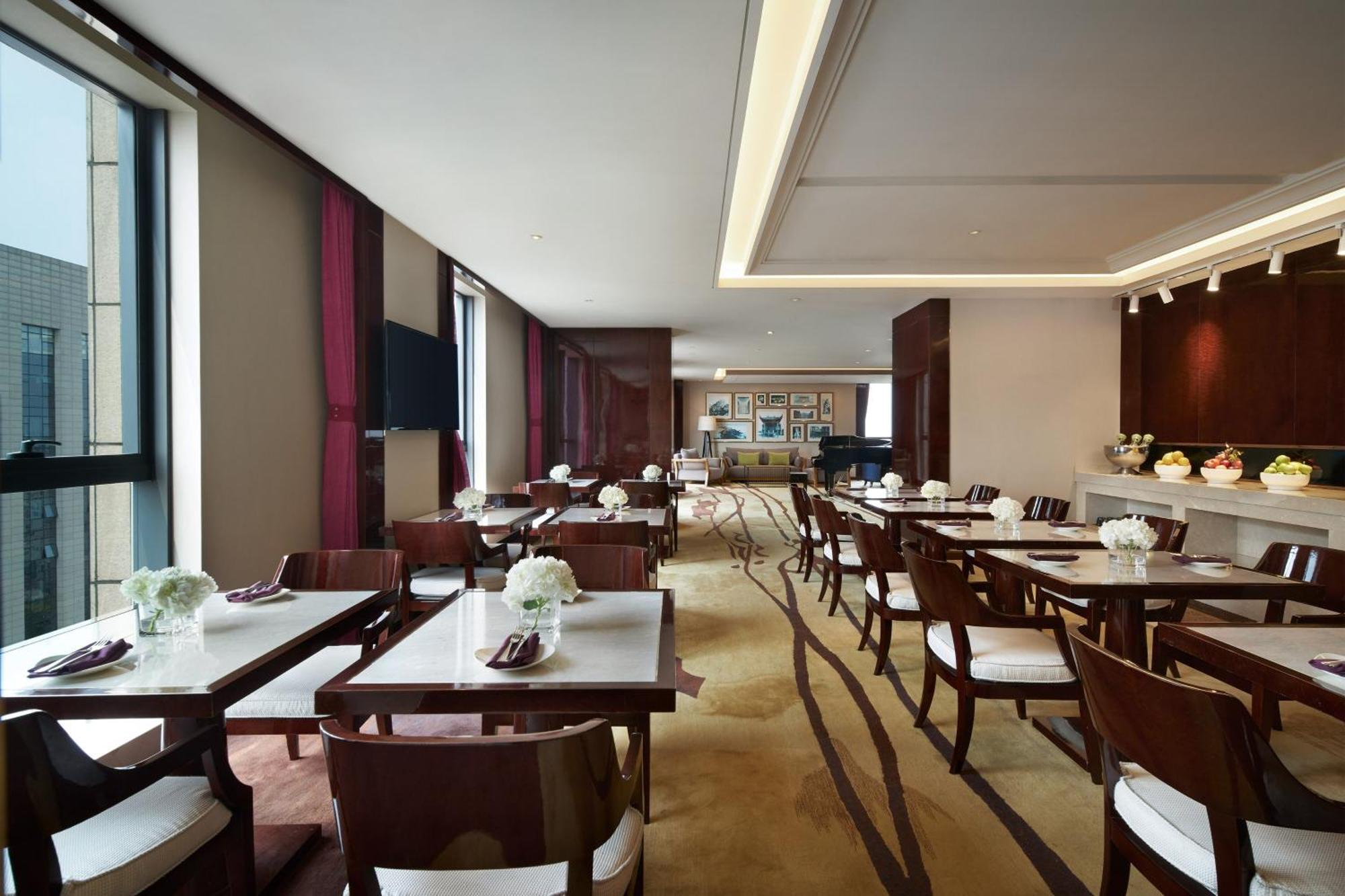 Sheraton Grand Zhengzhou Hotel Eksteriør billede