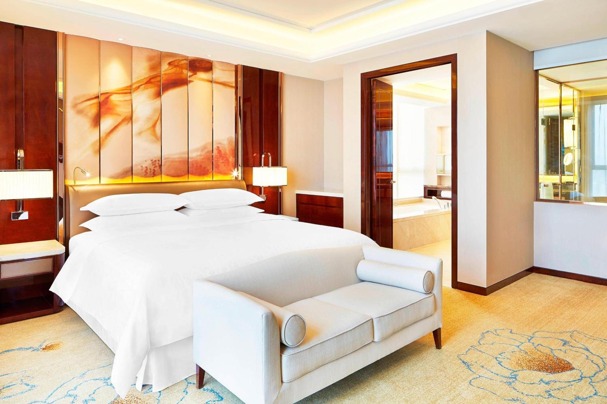 Sheraton Grand Zhengzhou Hotel Eksteriør billede