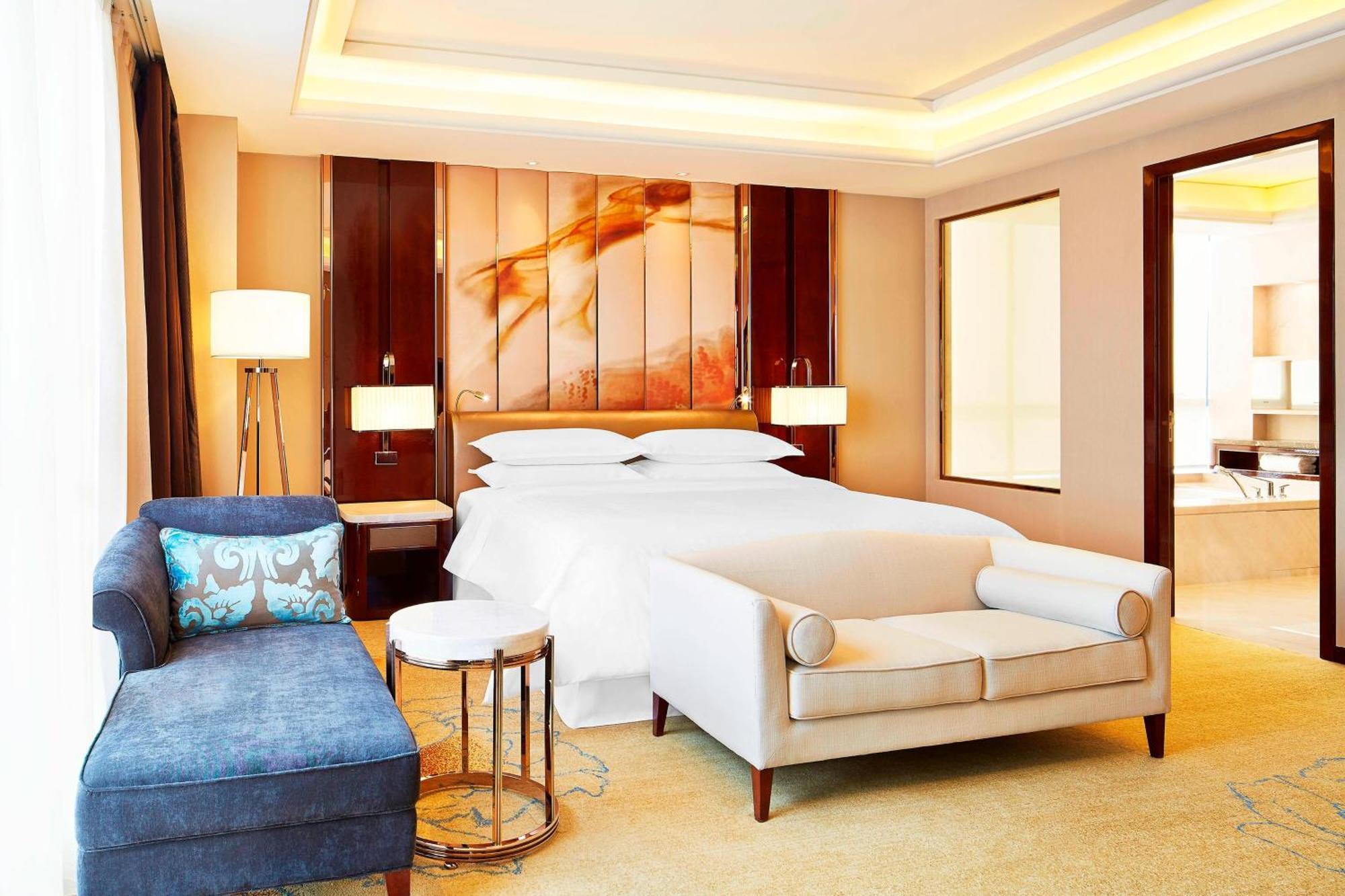 Sheraton Grand Zhengzhou Hotel Eksteriør billede