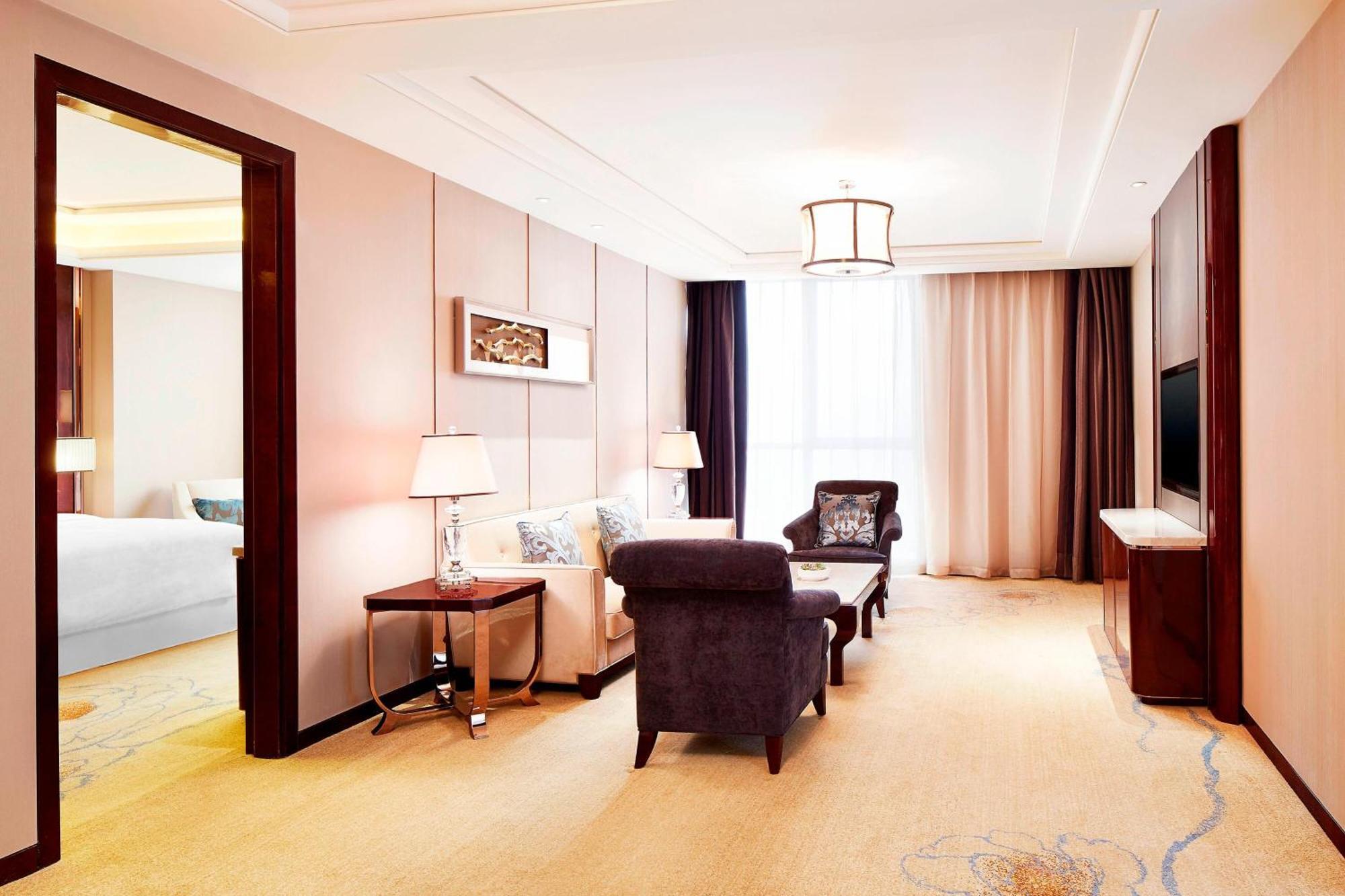 Sheraton Grand Zhengzhou Hotel Eksteriør billede