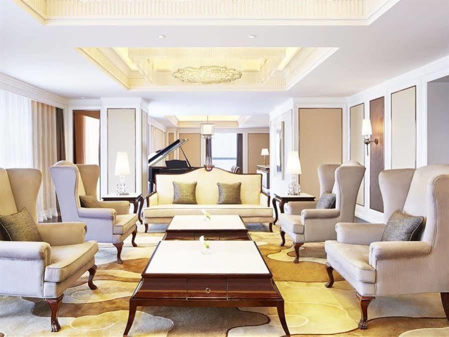 Sheraton Grand Zhengzhou Hotel Eksteriør billede